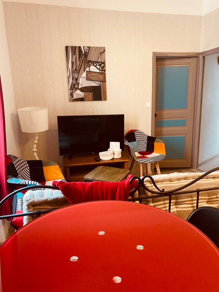 8b74e7b1-3a23-49df-8b25-0959c373fc51