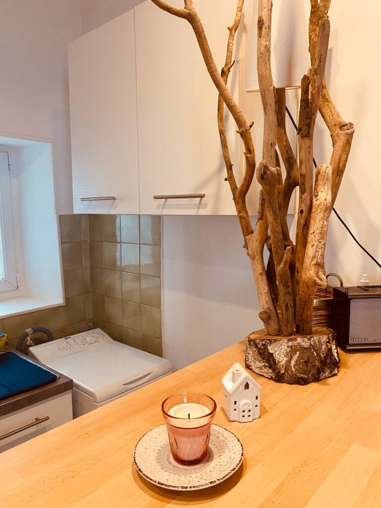 9b0f89c1-f09b-43ed-b14d-d07f17e68876